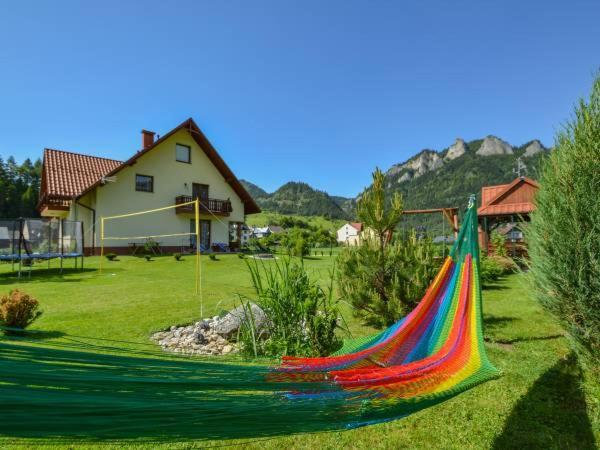 Pokoje Z Aneksami Kuchennymi U Wiktorii Sromowce Niżne エクステリア 写真